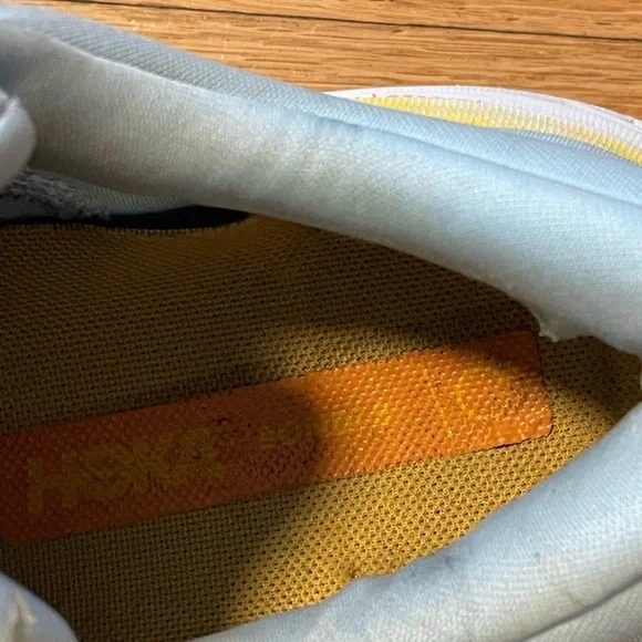 Hoka Women's Gray and Yellow Bondi 8 Running Shoes Size 9.5 - Picture 15 of 16